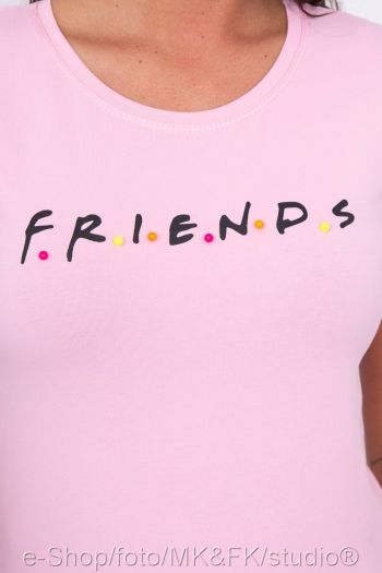 Ružové tričko s nápisom friends