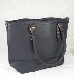 Čierna dámska kabelka s dvojrúčkami na plece